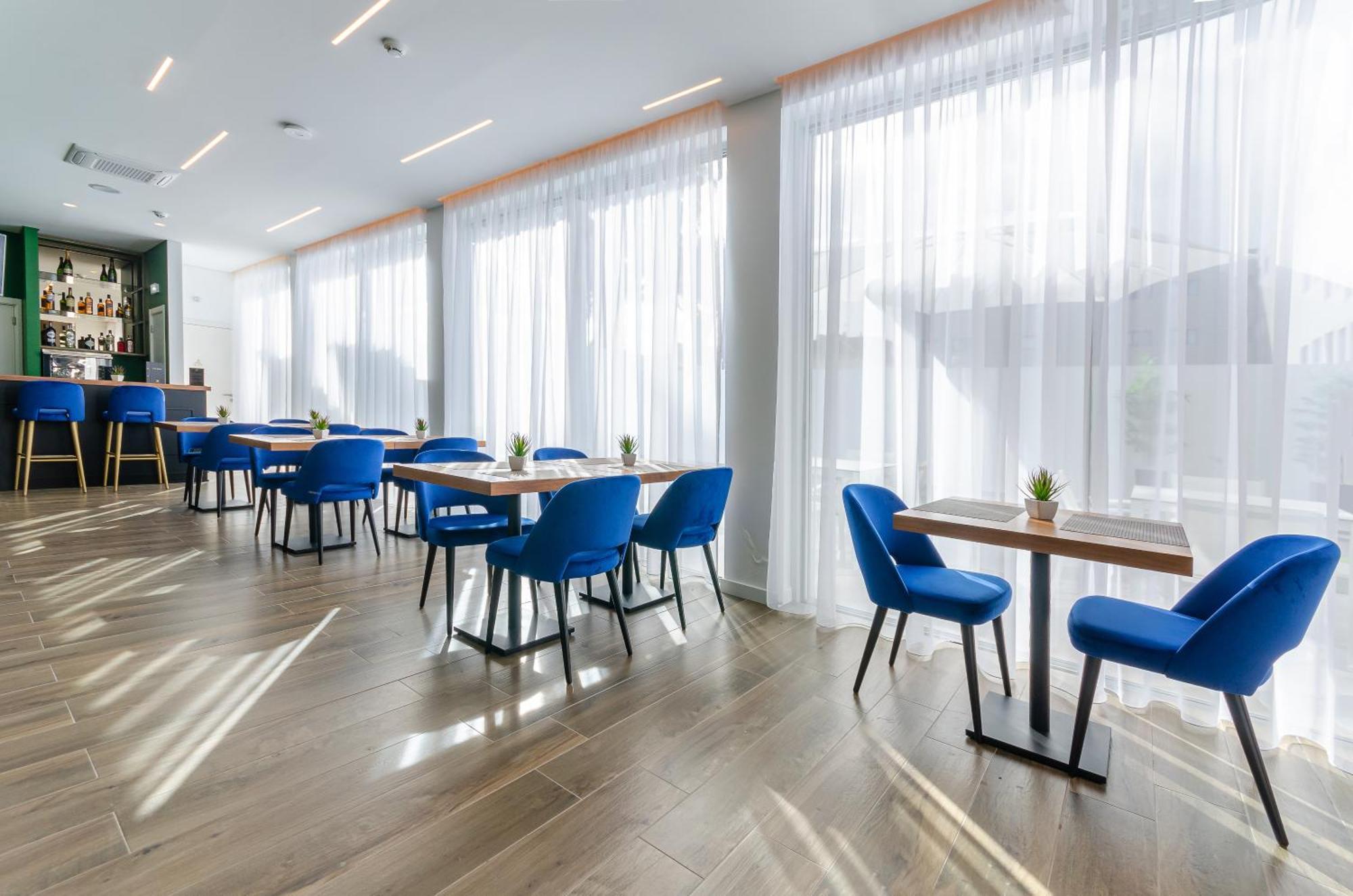 2M Boutique Hotel Монтижу Екстериор снимка