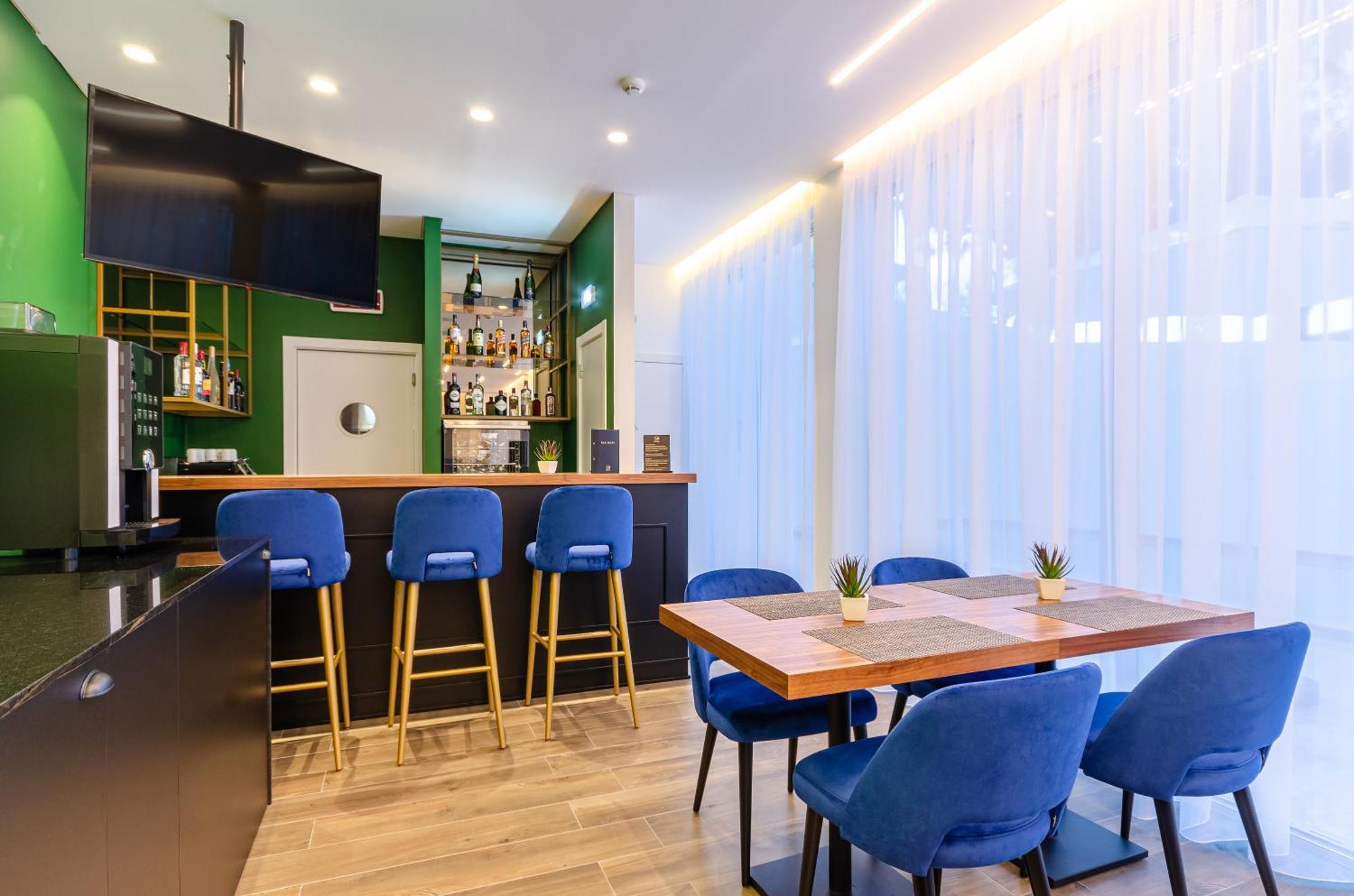 2M Boutique Hotel Монтижу Екстериор снимка